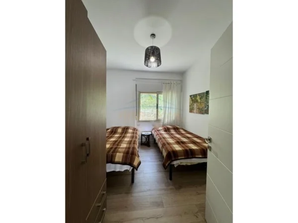 SHITET APARTAMENT 2+1 TEK PERLA RESORT GJIRI I LALEZIT