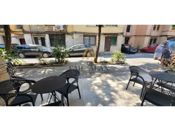 Tirane, shitet ambjent biznesi Kati 0, 125 m² 200.000 € (Shkolla Niket Dardani)