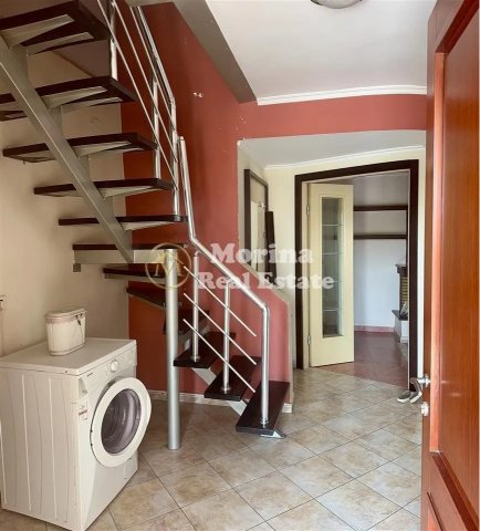 Tirane, jepet me qera shtepi 2 Katshe Kati 2, 180 m² 500 € (Fusha Aviacionit)