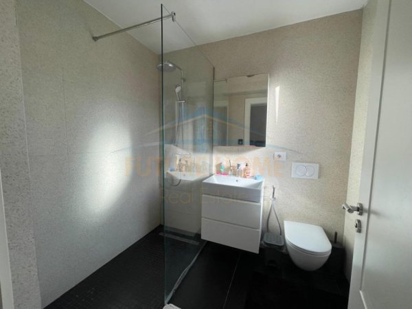 Tirane, shitet apartament 3+1+Ballkon , 109 m² 250.000 € (Rruga e Kavajes, 21 Dhjetori, Tiranë)