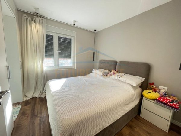 Tirane, shitet apartament 3+1+Ballkon , 109 m² 250.000 € (Rruga e Kavajes, 21 Dhjetori, Tiranë)