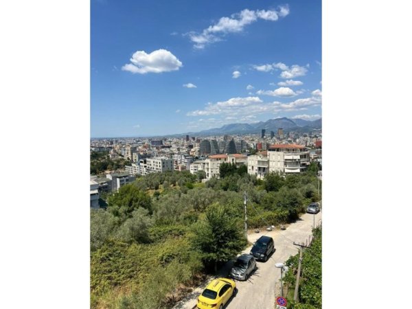 Tirane, shitet apartament 2+1 Kati 3, 109 m² 270.000 € (Liqeni i Thate)