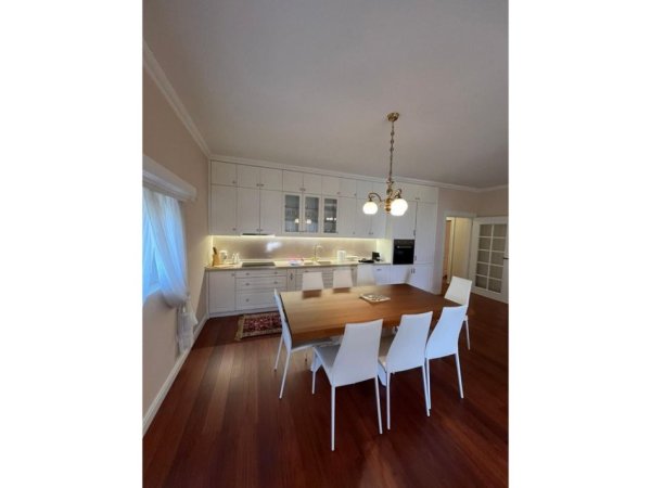 Tirane, shitet apartament 2+1 Kati 3, 109 m² 270.000 € (Liqeni i Thate)