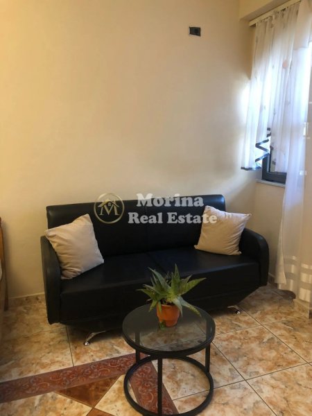 Tirane, jepet me qera garsonier Kati 1, 40 m² 350 € (Medreseja)
