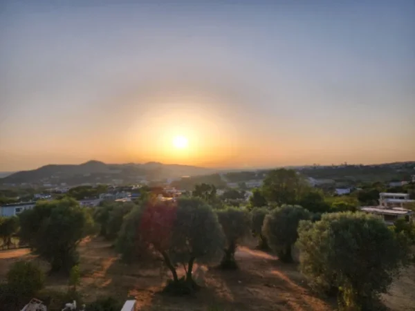 🏡 SHITET: VILË LUKSOZE TWIN ME PISHINË NË FLOWERS HILL RESIDENCE – LUNDËR/TEG  540,000 €