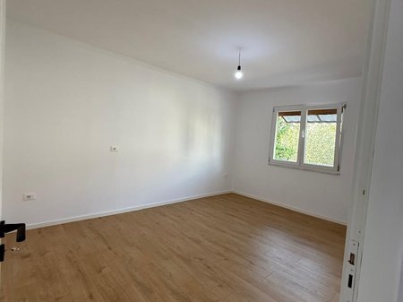 Tirane, shitet apartament 2+1 Kati 2, 72 m² 12.200.000 € 