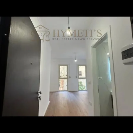 Tirane, shitet apartament 1+1 Kati 2, 43 m² 120.000 € (Rruga Haxhi Hysen Dalliu, Prokuroria)