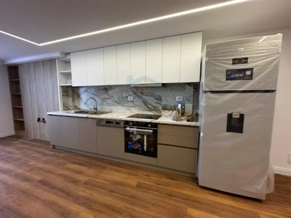 Tirane, shitet apartament duplex 2+1 Kati 2, 104 m² 160.000 € (Golden Park)