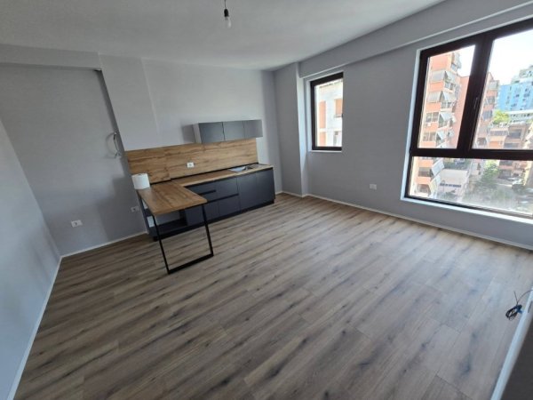 JEPET ME QERA  APARTAMENT/ZYRE 1 +1 /PRANE SPITALIT GJERMAN & M.SHYRI📍