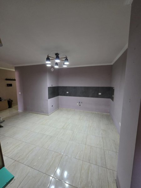 Tirane, shitet apartament 3+1 , 131 m² 235.000 € (kopshti botanik)