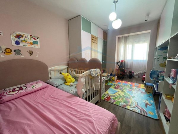 Tirane, shitet apartament 3+1 Kati 4, 109 m² 250.000 € 