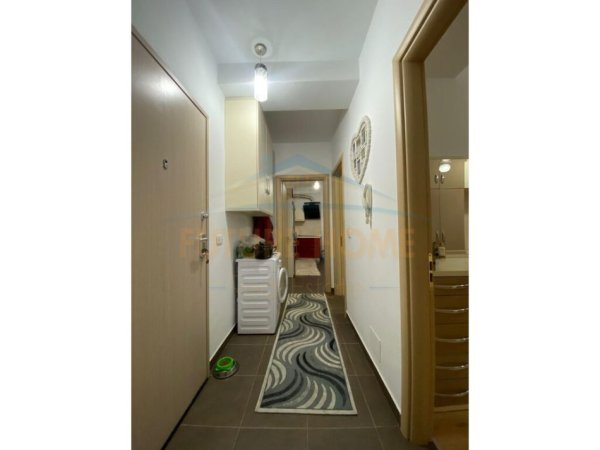 Tirane, jepet me qera apartament 2+1 Kati 2, 85 m² 550 € 