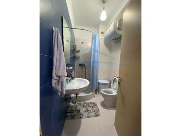 Tirane, jepet me qera apartament 2+1 Kati 2, 85 m² 550 € 