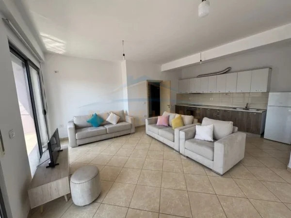 Tirane, shitet apartament 2+1 Kati 8, 128 m² 135.000 € (Pallati me Shigjeta)