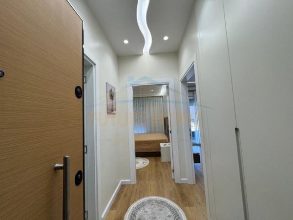 Tirane, shitet apartament 1+1 Kati 8, 61 m² 220.000 € (Komuna e Parisit)