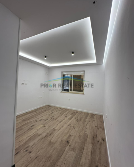 Tirane, shitet apartament 1+1 Kati 1, 62 m² 158.000 € (Gjimnazi Petro Nini Luarasi)