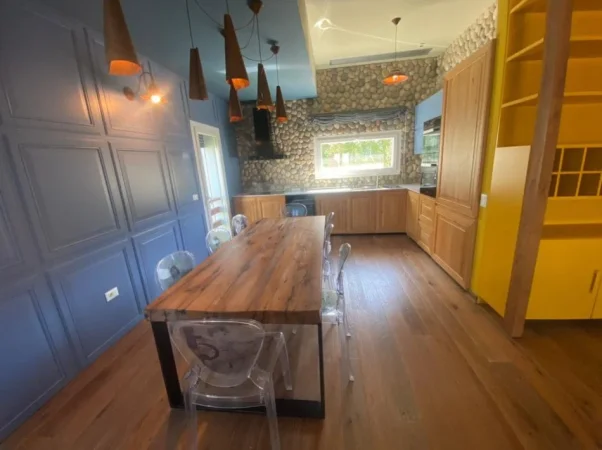 Tirane, jepet me qera Vile 3+1+2+Oborr 500m2, Kati 0, 206 m² 2.600 € (Long Hill Residence)