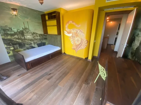 Tirane, jepet me qera Vile 3+1+2+Oborr 500m2, Kati 0, 206 m² 2.600 € (Long Hill Residence)