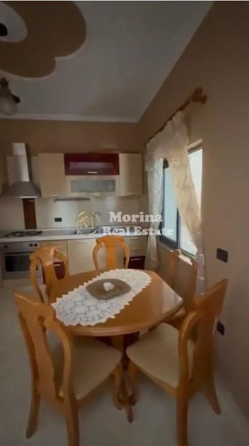 Tirane, jepet me qera apartament 1+1 Kati 1, 65 m² 500 € (Medrese)