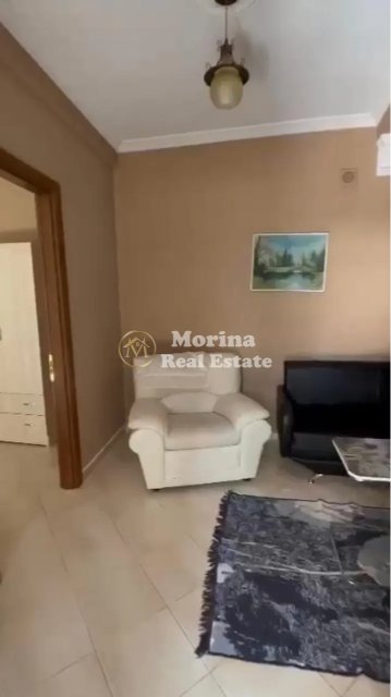 Tirane, jepet me qera apartament 1+1 Kati 1, 65 m² 500 € (Medrese)
