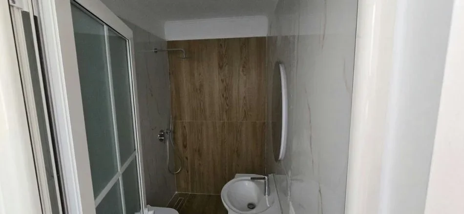 Tirane, shitet apartament 1+1+Ballkon Kati 7, 53 m² 115.000 € (Rruga "Kavajes")