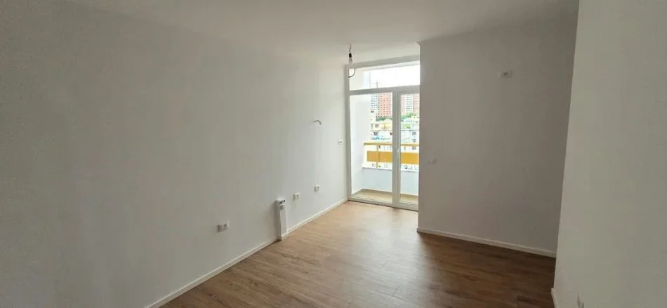 Tirane, shitet apartament 1+1+Ballkon Kati 7, 53 m² 115.000 € (Rruga "Kavajes")