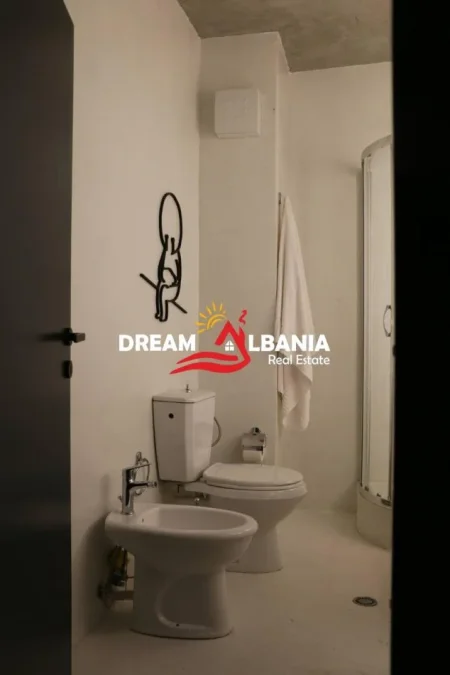 Tirane, jepet me qera apartament 1+1 Kati 14, 78 m² 700 € (ne Bulevardin Zogu i Pare prane Shkencave te Natyres)