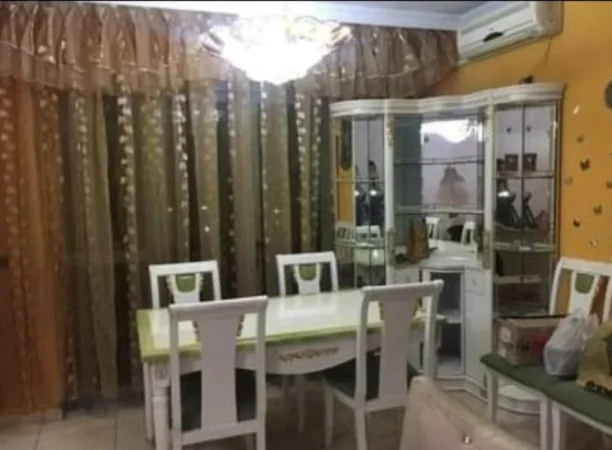 Tirane, shes apartament 2+1+2+Ballkon Kati 8, 100 m² 179.000 € (Pallati me Shigjeta)