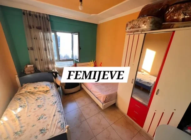 Tirane, shes apartament 2+1+2+Ballkon Kati 8, 100 m² 179.000 € (Pallati me Shigjeta)