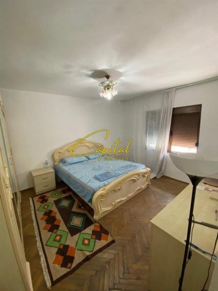 Tirane, jepet me qera apartament 1+1 Kati 3, 50 m² 390 € (SHKOLLA E BASHKUAR)