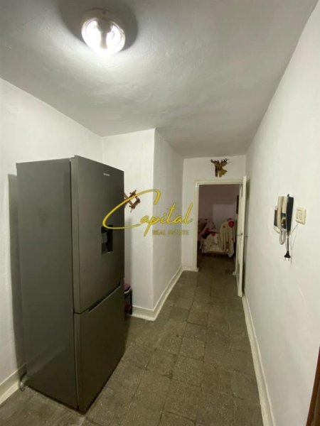 Tirane, jepet me qera apartament 1+1 Kati 3, 50 m² 390 € (SHKOLLA E BASHKUAR)