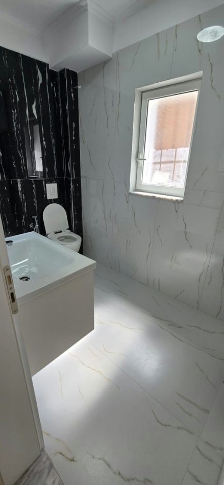 Tirane, shitet apartament 1+1 Kati 2, 53 m² 110.000 € (Rruga&quot;Rruga Durresit&quot;)