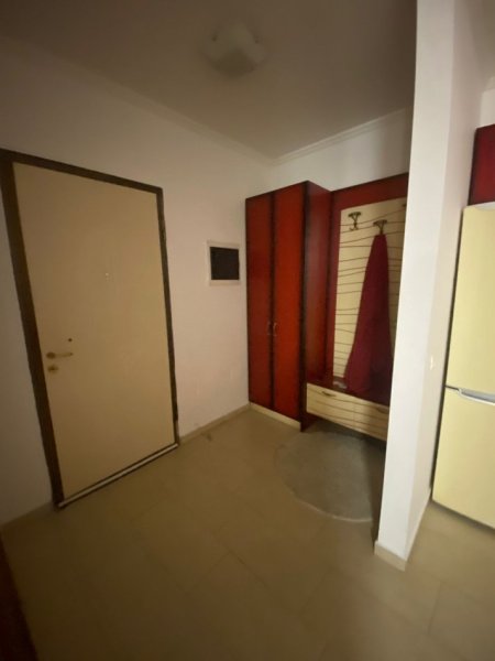Tirane, jepet me qera apartament 2+1+Aneks+Ballkon Kati 5, 77 m² 500 € (Rruge bill klintoon)