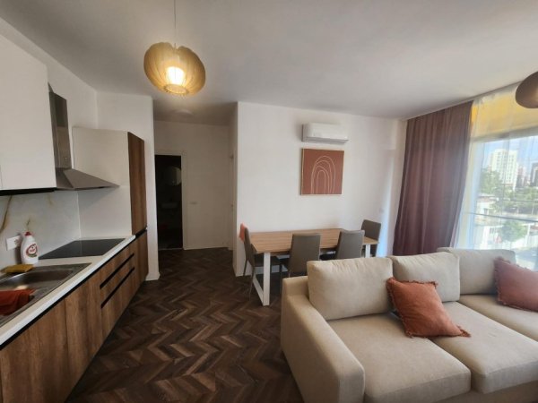 Tirane, jepet me qera apartament 2+1+Ballkon Kati 3, 100 m² 600 € (Kompleksi Bermon, Bulevardi i Ri)