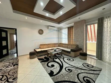 Tirane, shitet apartament 2+1 Kati 2, 12.000.000 € 
