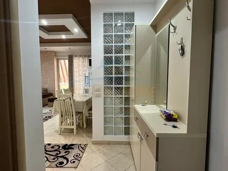 Tirane, shitet apartament 2+1 Kati 2, 12.000.000 € 