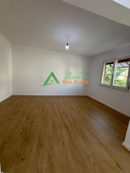 Tirane, shitet apartament 2+1+Ballkon Kati 2, 72 m² 122.000 € (Ali Demi)