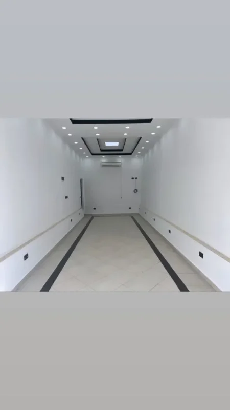 Tirane, jepet me qera dyqan Kati 0, 43 m² 700 € (RRUGA BARDHYL)