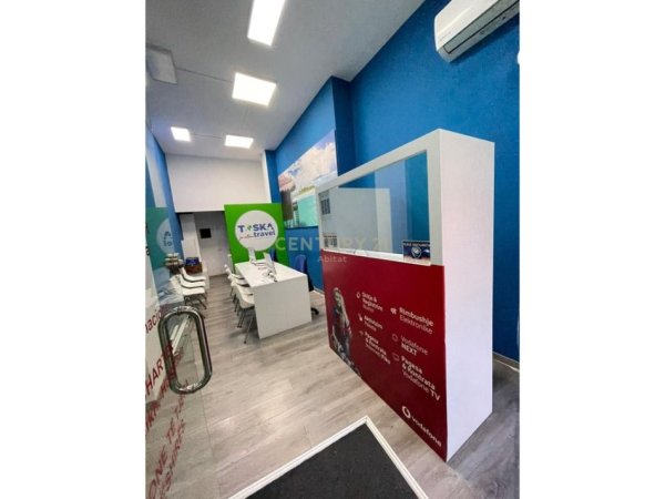 Tirane, jepet me qera dyqan Kati 0, 25 m² 450 € (pranë Liceu Artistik)
