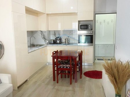 Tirane, shitet apartament 1+1 , 57 m² 15.000.000 € 