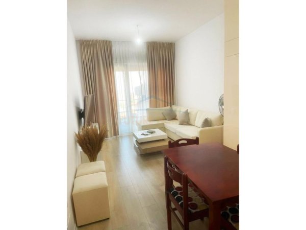 Tirane, shitet apartament 1+1 Kati 8, 57 m² 150.000 € 