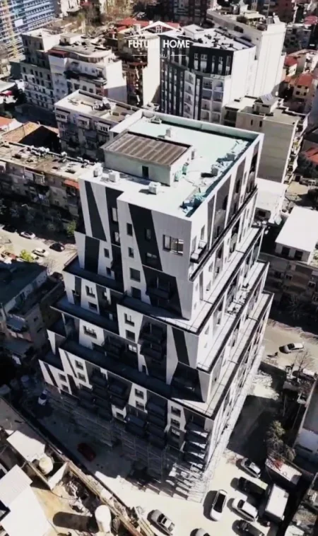 Tirane, jepet me qera ambjent biznesi Kati 1, 110 m² (Barrikadave)