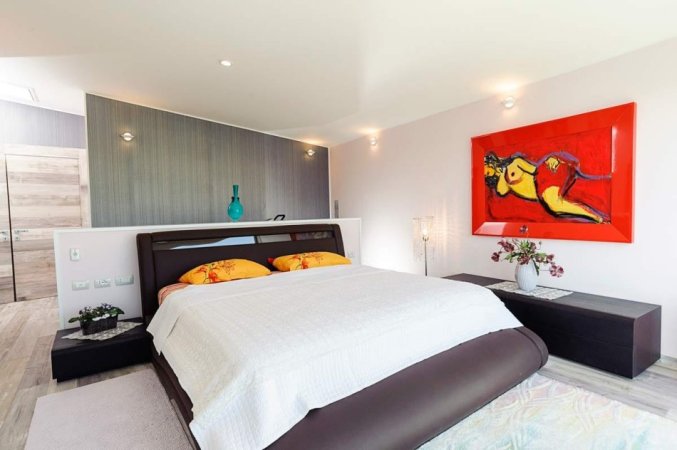 Tirane, jepet me qera apartament 2+1+Ballkon Kati 6, 203 m² 1.700 € (Liqeni i Thate)