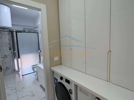 Tirane, jepet me qera apartament 2+1+Ballkon Kati 2, 120 m² 800 € (Rruga Jordan Misja)