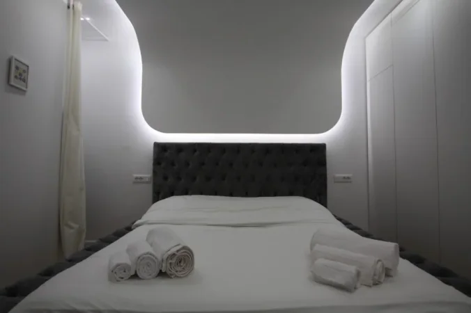 Tirane, jepet me qera garsonier Kati 1, 35 m² 550 € (Kryqzimi 21 Dhjetorit ,Vodafone)