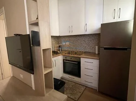 Tirane, jepet me qera apartament 1+1 Kati 3, 50 m² 550 € (Rr Mine Peza)