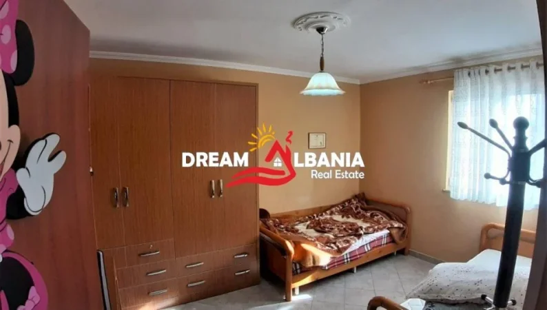 Tirane, jepet me qera apartament 2+1 Kati 5, 80 m² 600 € (tek Tregu Elektrik)