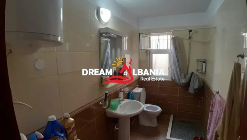 Tirane, jepet me qera apartament 2+1 Kati 5, 80 m² 600 € (tek Tregu Elektrik)