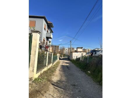 Tirane, jepet me qera Vile Kati 2, 450 € 