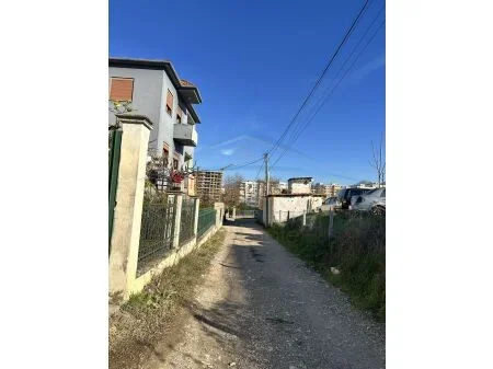 Tirane, jepet me qera Vile Kati 2, 450 € 